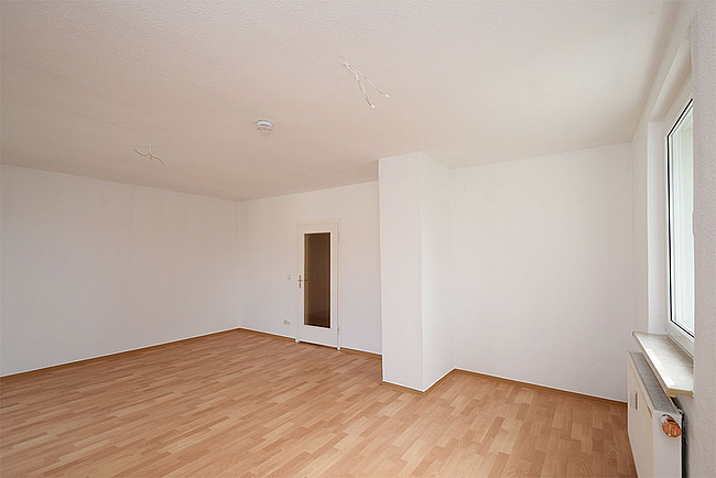 Wohnen: 3-Raum-Wohnung St. Petersburger Straße 6