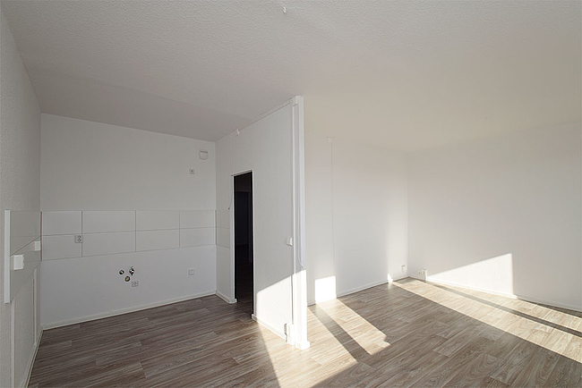 Küchenbereich: 3-Raum-Wohnung Am Hohen Ufer 21