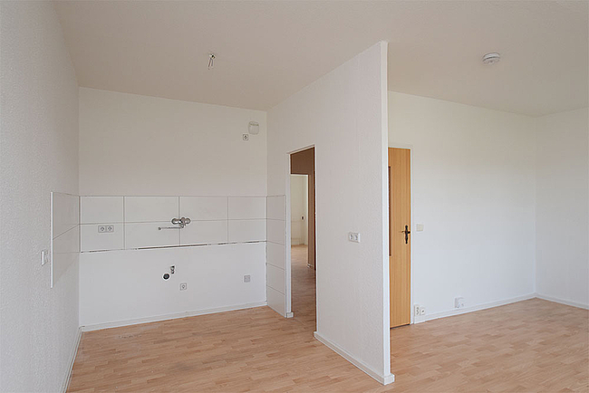 Küchenbereich: 3-Raum-Wohnung Schilfstraße 13