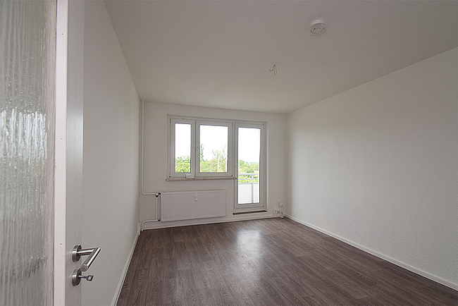 Wohnzimmer: 3-Raum-Wohnung Südstadtring 17