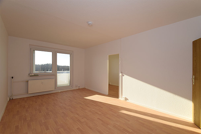 Wohnzimmer: 3-Raum-Wohnung Lindenweg 10
