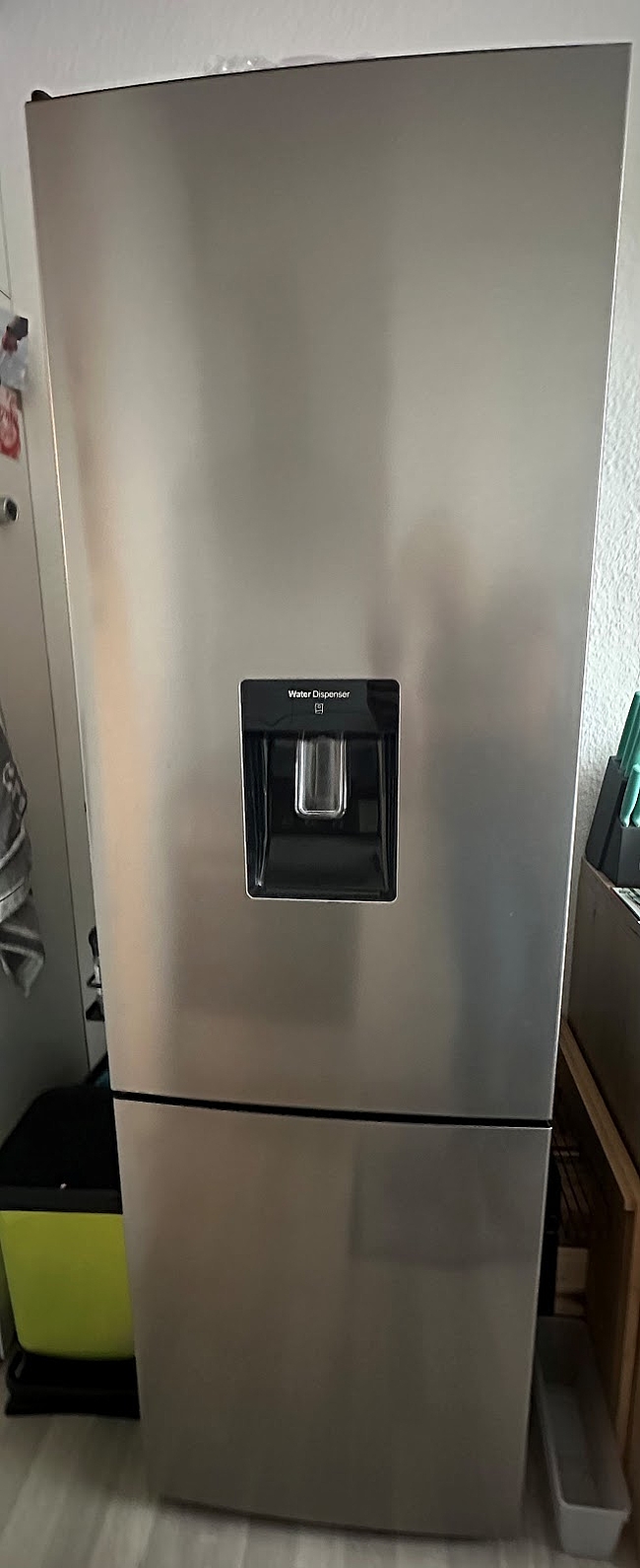 EBK vom Vormieter: 3-Raum-Wohnung Rockendorfer Weg 97b