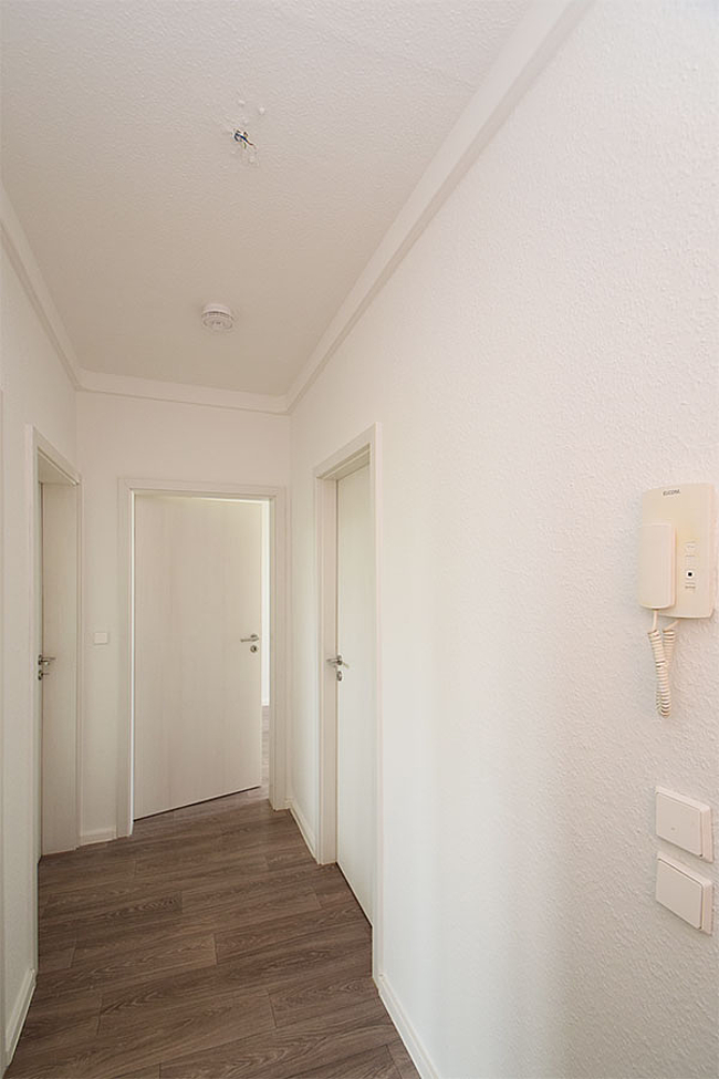 Flur: 3-Raum-Wohnung Südstadtring 17