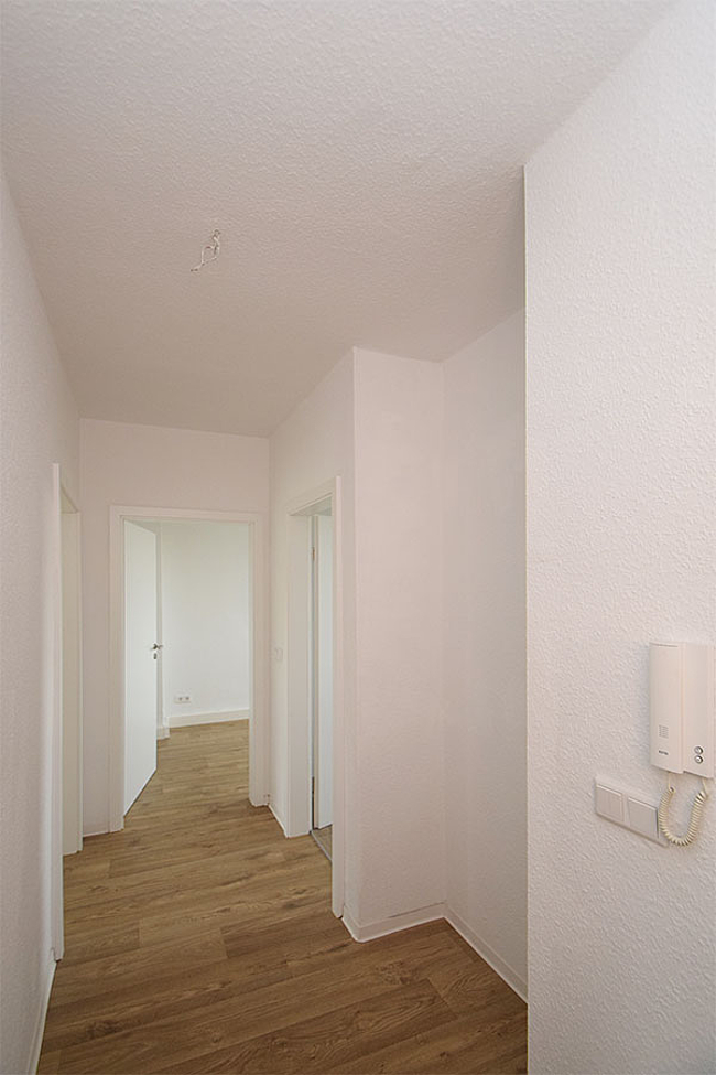 Flur nach Fertigstellung: 3-Raum-Wohnung Paul-Suhr-Straße 49a