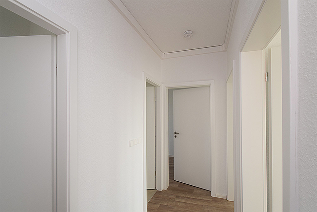 Flur: 3-Raum-Wohnung Amsterdamer Straße 25
