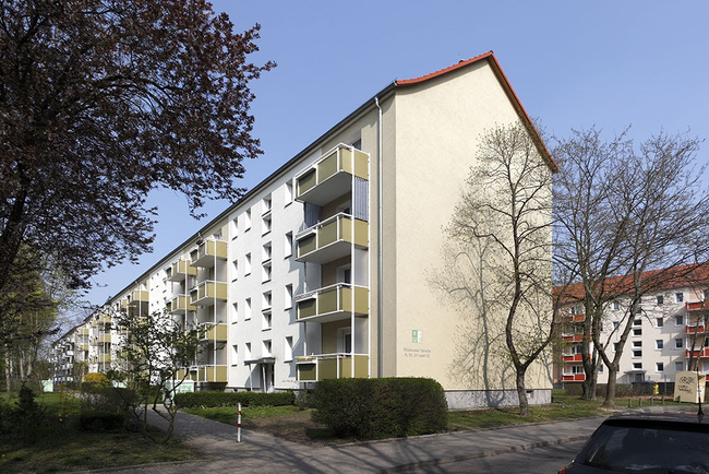 Hausansicht: 2-Raum-Wohnung Moskauer Straße 13