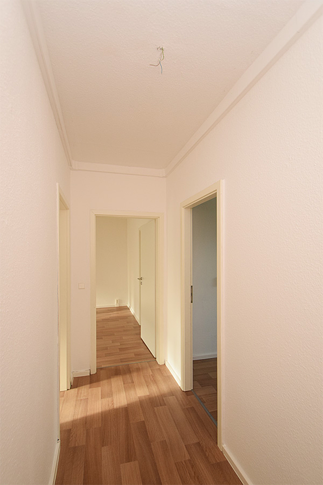 Flur: 4-Raum-Wohnung Hildesheimer Straße 7