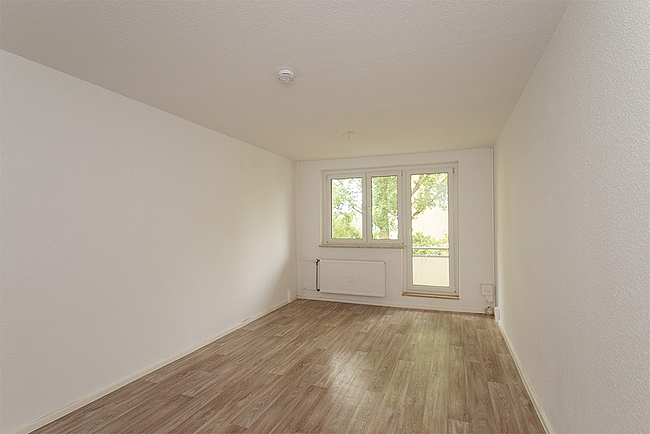 Wohnzimmer: 4-Raum-Wohnung Brüsseler Straße 30