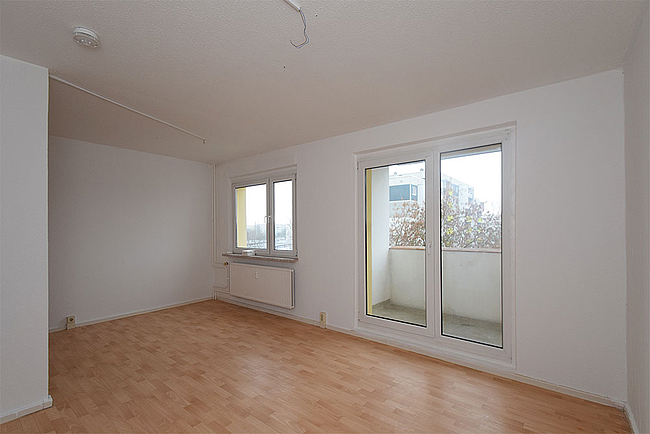 Wohnzimmer: 3-Raum-Wohnung Genthiner Straße 5