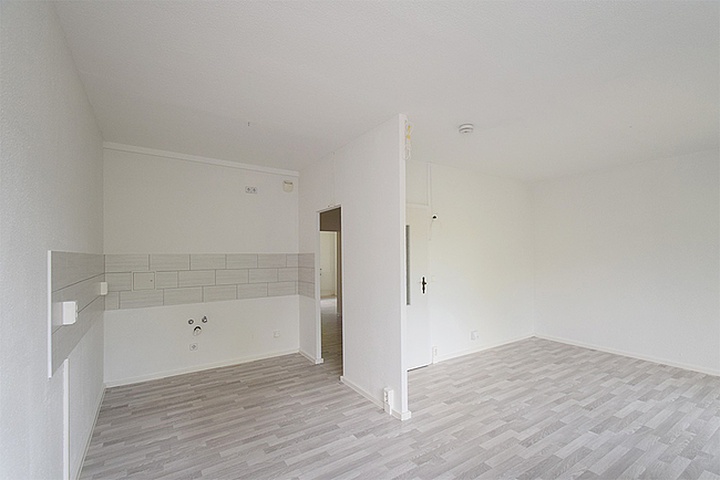 Küchenbereich: 3-Raum-Wohnung Am Hohen Ufer 30