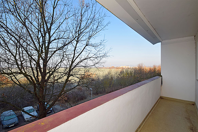 Balkonaussichten: 3-Raum-Wohnung Lunzbergring 1