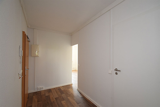 Flurbereich: 4-Raum-Wohnung Am Hohen Ufer 12