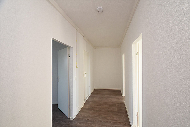 Flur: 3-Raum-Wohnung Lunzbergring 5
