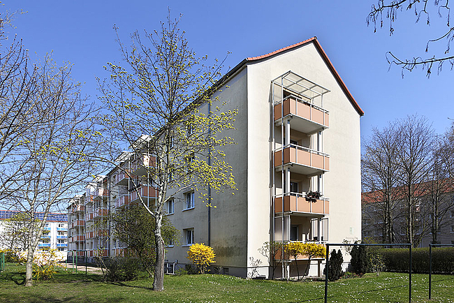 Hausansicht: 3-Raum-Wohnung Bukarester Straße 2